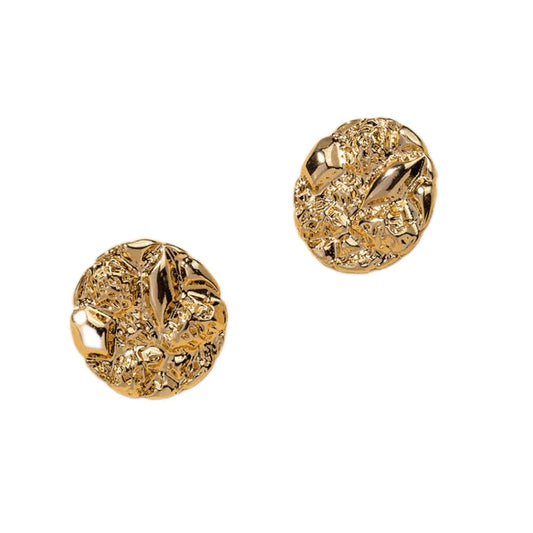 What earrings to Wear at a Formal Gala? The Gold Nugget Earrings
