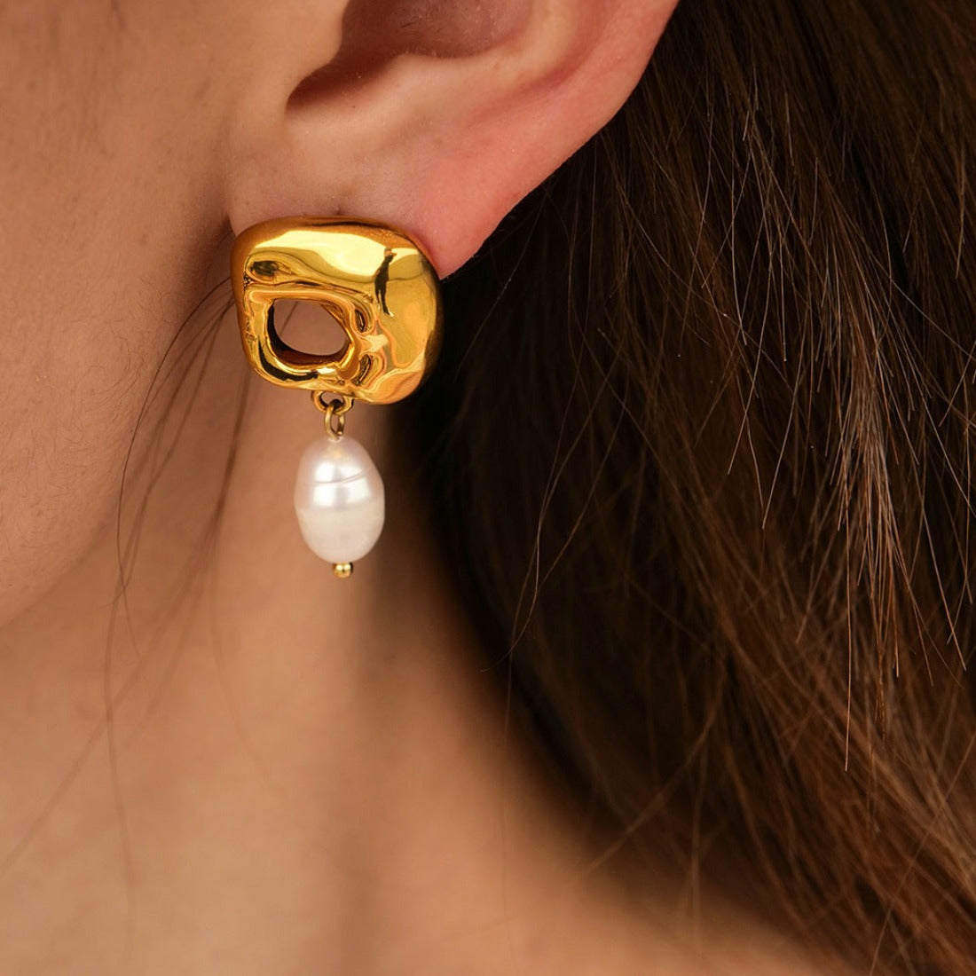 18k gold nugget pearl earrings 